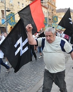 Украина – рассадник неонацизма