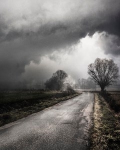 Между Востоком и Западом. Будущее Украины туманно как никогда